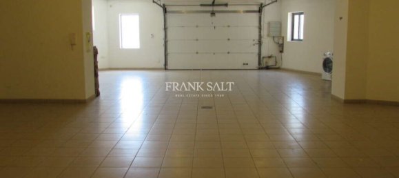 7 bedrooms Villa in Bahar ic-Caghaq, Malta No. 3763 11