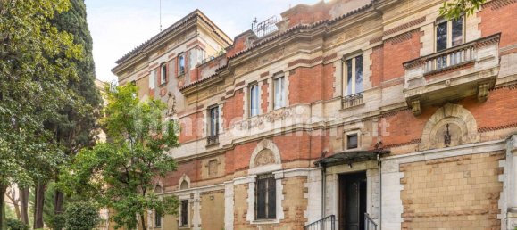 15 bedrooms Villa in Rome, Italy No. 127037 2