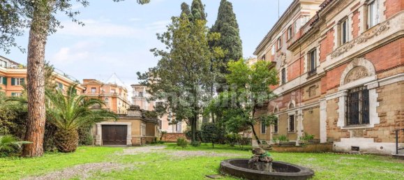 15 bedrooms Villa in Rome, Italy No. 127037 3