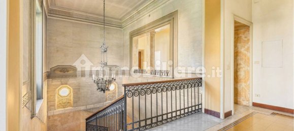 15 bedrooms Villa in Rome, Italy No. 127037 18