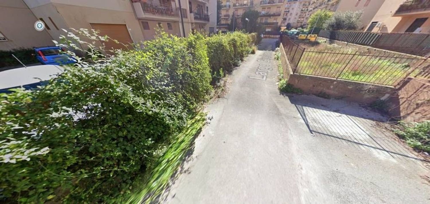 Gewerbliche Immobilie in Palermo, Italy 74m², Nr. 395762