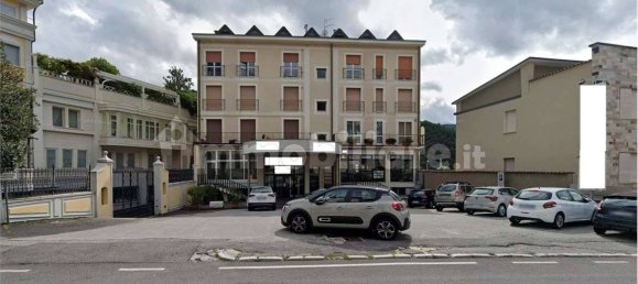 5 rooms Commercial property in Lumezzane, Italy No. 326202 3