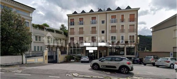 5 rooms Commercial property in Lumezzane, Italy No. 326202 6