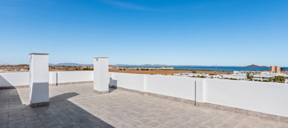 2 bedrooms Penthouse in Mar De Cristal, Spain No. 6137 3