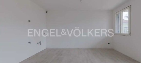 3 rooms Apartment in Venice, Italy No. 103831 7