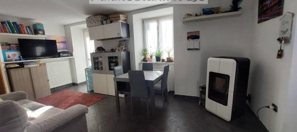 3-salle Appartement à Pellizzano, Italy No. 27852 3