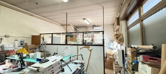 1-Zimmer Gewerbliche Immobilie in Rome, Italy, Nr. 306529 4