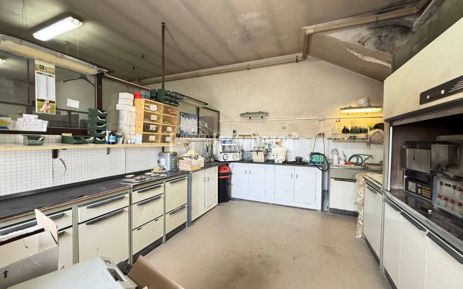 1-Zimmer Gewerbliche Immobilie in Rome, Italy, Nr. 306529