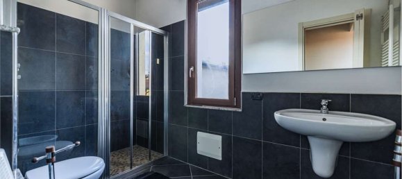 6غرفة منزل في Brebbia, Italy رقم 174032 7