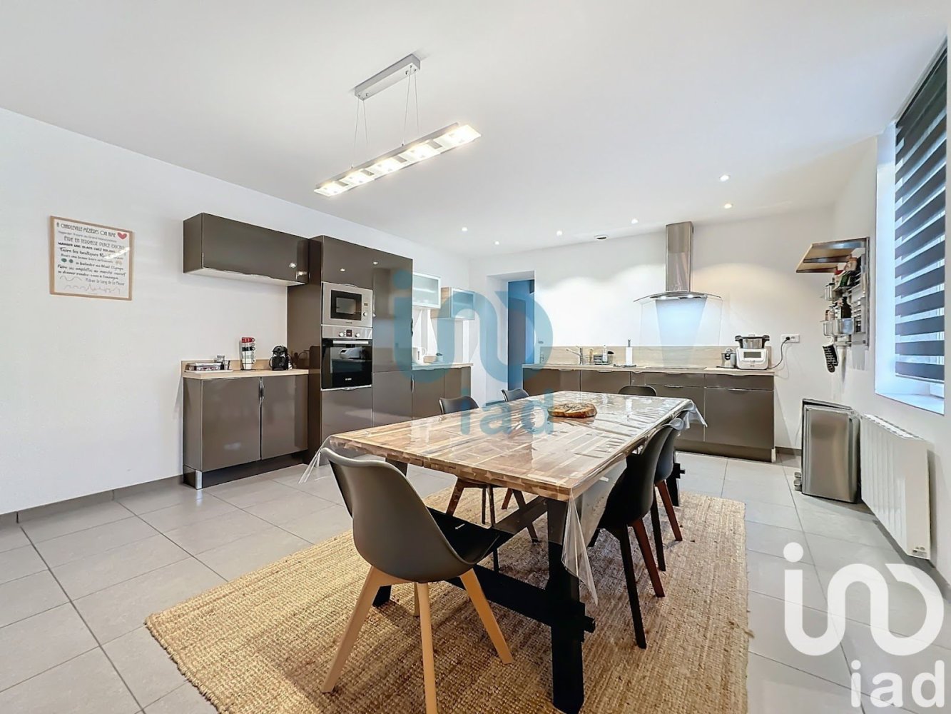 Casa de 4 habitaciónes en Charleville-Mezieres, France No. 238486