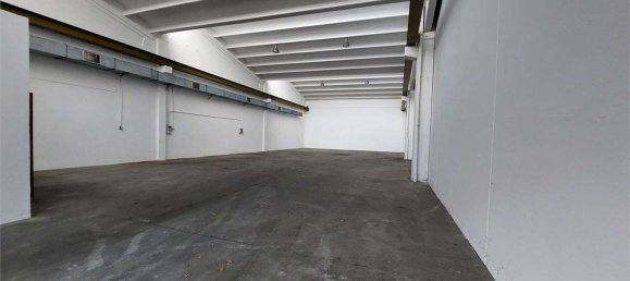 Lagerhaus in Modena, Italy 1260m², Nr. 359414 9