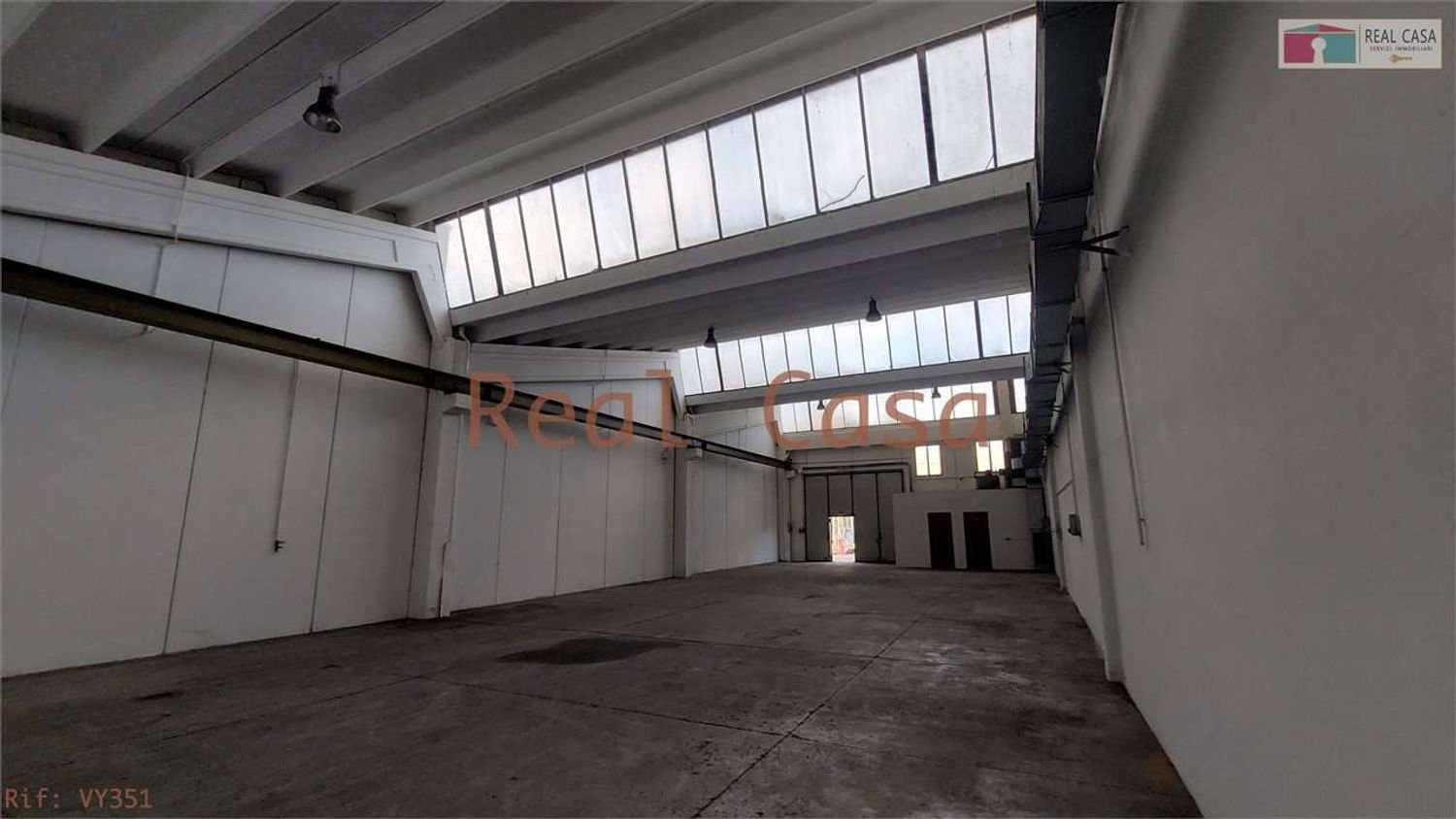 Lagerhaus in Modena, Italy 1260m², Nr. 359414