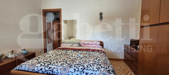 Квартира с 2 спальнями в Боскотреказе, Италия № 341274 18