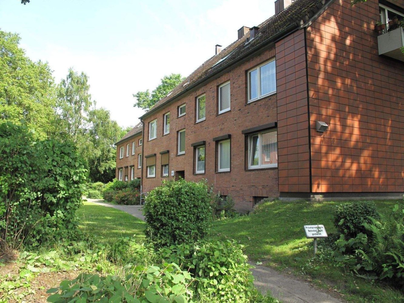 Квартира с 2 комнатами в Вандсбек, Германия № 233914