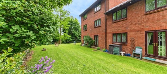 1 bedroom Apartment in Bushey, United Kingdom No. 6252 14