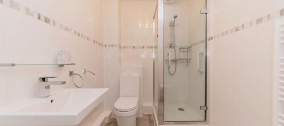 1 bedroom Apartment in Bushey, United Kingdom No. 6252 3