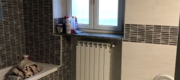 Apartamento de 3 divisões em Busto Arsizio, Italy N.º 1662 3