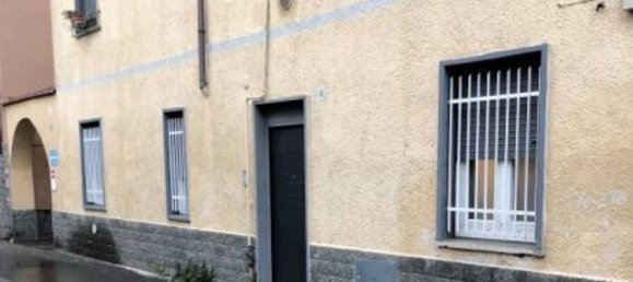 Apartamento de 3 divisões em Busto Arsizio, Italy N.º 1662 12