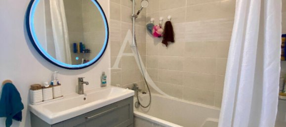 3 Schlafzimmer Haus in Saint-Denis-de-l'Hotel, France, Nr. 307926 5