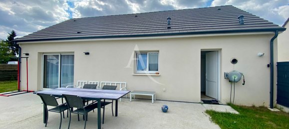 3 Schlafzimmer Haus in Saint-Denis-de-l'Hotel, France, Nr. 307926 8