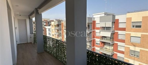 5 غرف نوم شقة في Bari, Italy رقم 322751 14