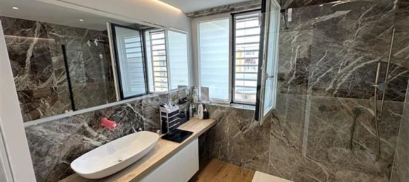 5 غرف نوم شقة في Bari, Italy رقم 322751 37