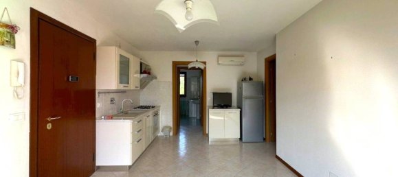 Квартира с 2 спальнями в Удине, Италия № 322725 2