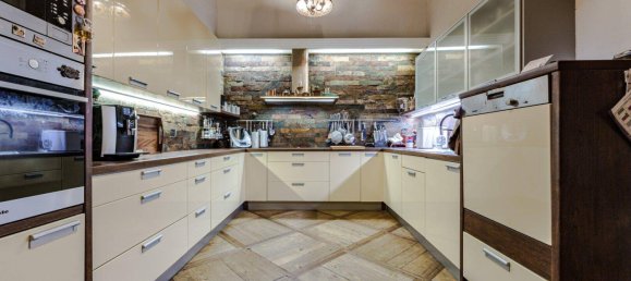 21-Zimmer Gewerbliche Immobilie in Gmunden, Austria, Nr. 219362 3