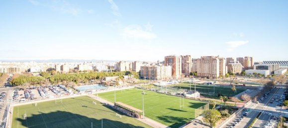 3 bedrooms Apartment in Valencia, Spain No. 82413 32