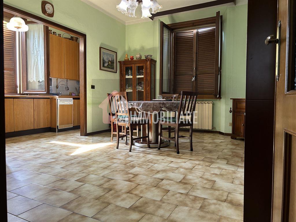 Apartamento de 4 habitaciónes en Casalmaggiore, Italy No. 131833