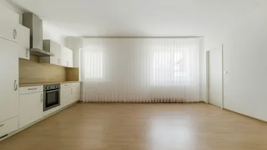 3 rooms Apartment in Wiener Neustadt, Austria No. 250727