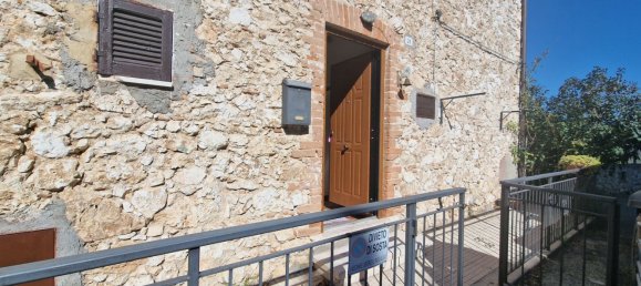 2 Schlafzimmer Haus in Lugnano in Teverina, Italy, Nr. 318718 13