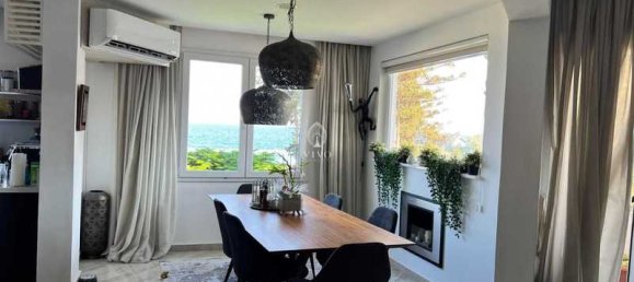 4 bedrooms Apartment in Germasogeia, Cyprus No. 19561 2