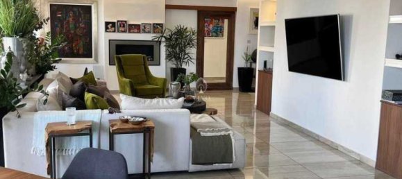 4 bedrooms Apartment in Germasogeia, Cyprus No. 19561 6