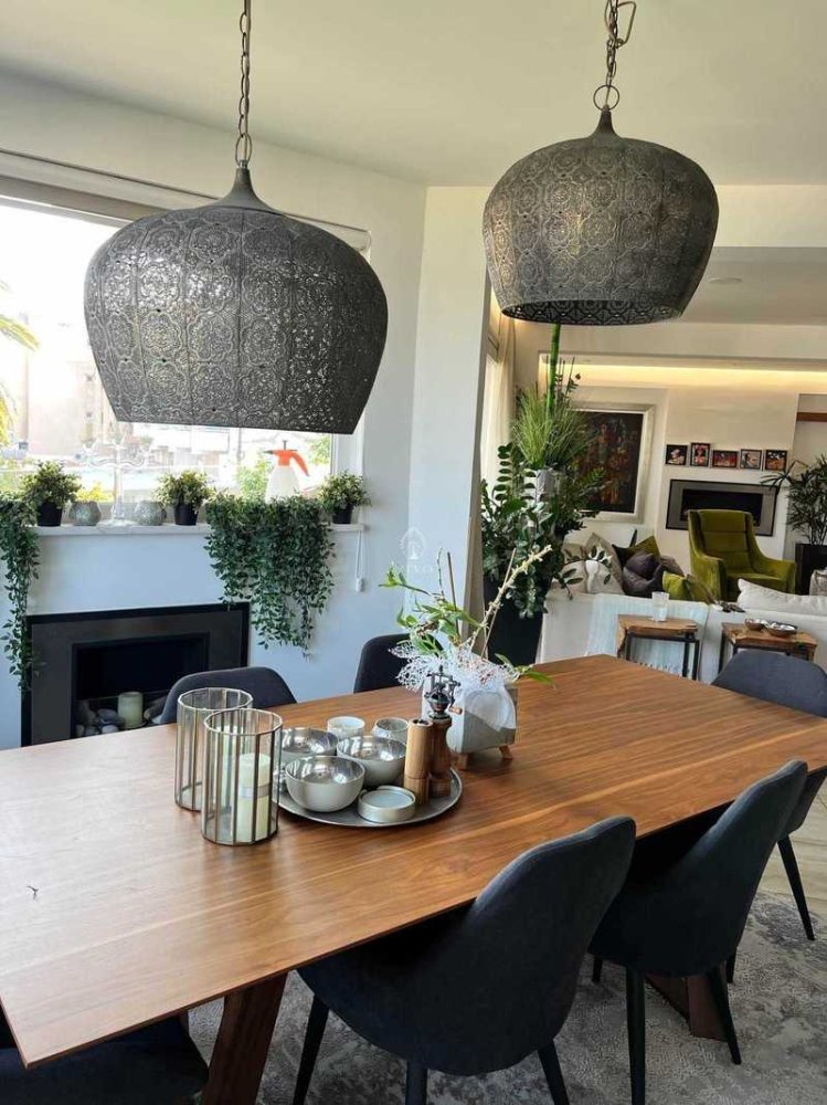 4 bedrooms Apartment in Germasogeia, Cyprus No. 19561