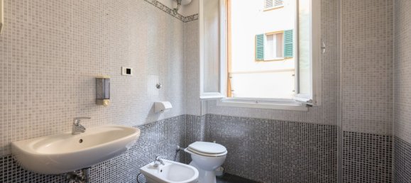 5 bedrooms Apartment in Bologna, Italy No. 352622 12