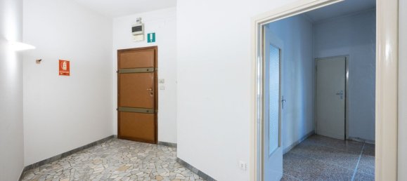 5 bedrooms Apartment in Bologna, Italy No. 352622 26