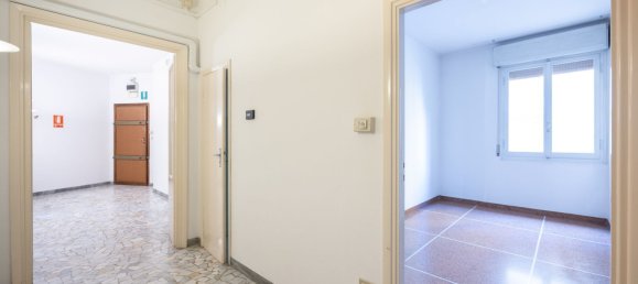 5 bedrooms Apartment in Bologna, Italy No. 352622 25