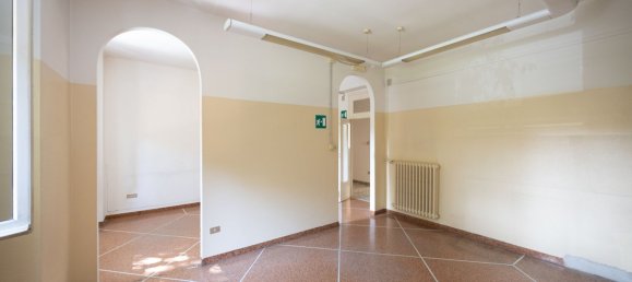 5 bedrooms Apartment in Bologna, Italy No. 352622 3
