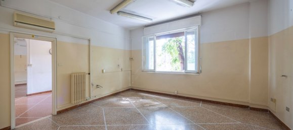 5 bedrooms Apartment in Bologna, Italy No. 352622 7