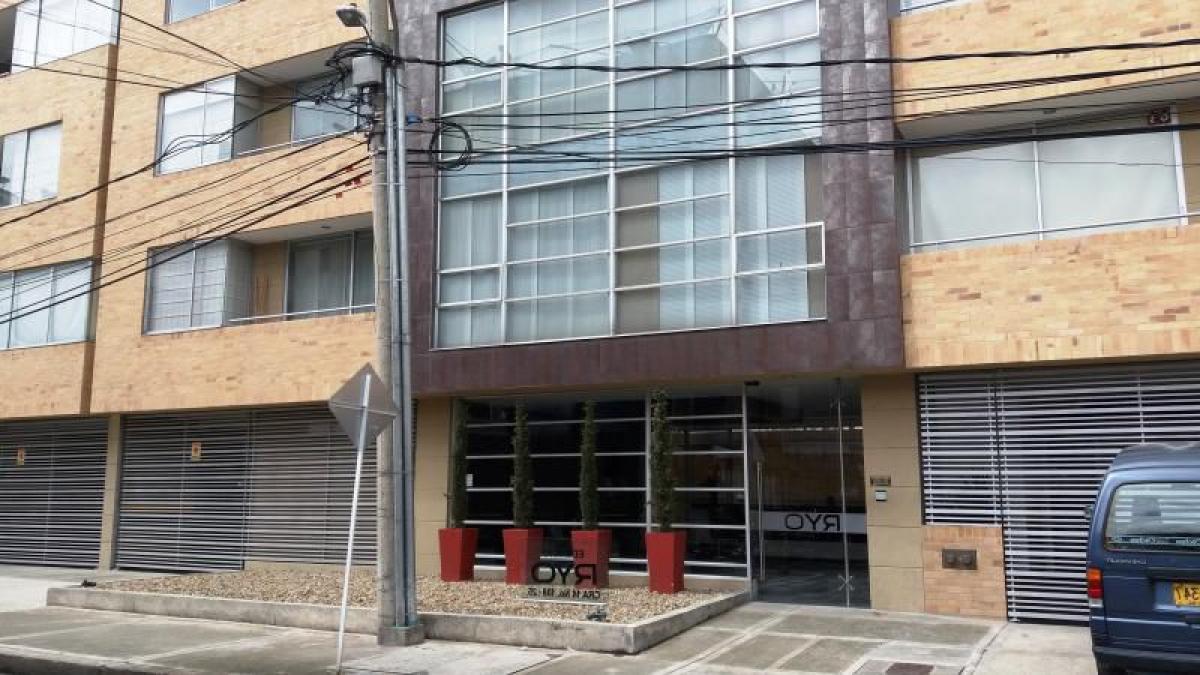 2 bedrooms House in Bogota, Colombia No. 12194