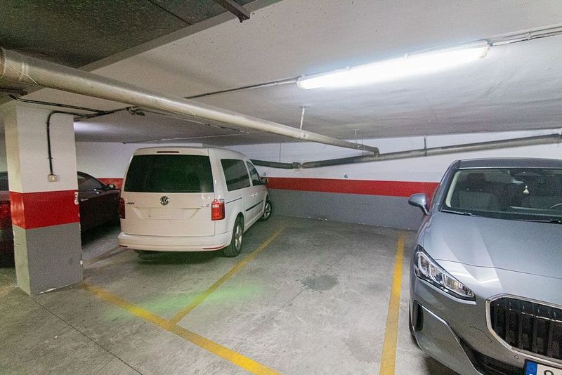 Garage à Las Palmas De Gran Canaria, Spain No. 242217