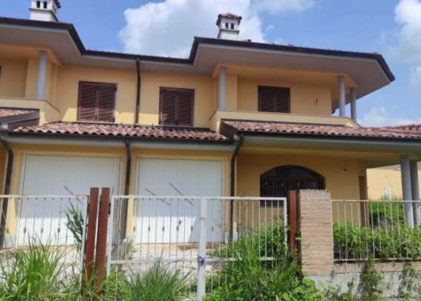 Villa de 3 habitaciónes en Roncaro, Italy No. 3359