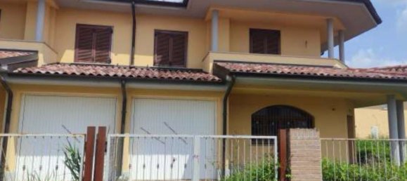 Villa de 3 habitaciónes en Roncaro, Italy No. 3359 15