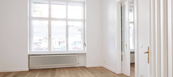 Квартира с 3 спальнями в Шарлоттенбург, Германия № 107777 9