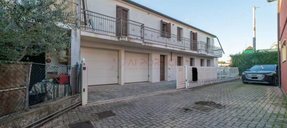 4 rooms Apartment in Piove di Sacco, Italy No. 235658 18