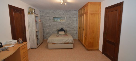 5 bedrooms Villa in Marbella, Spain No. 147045 19