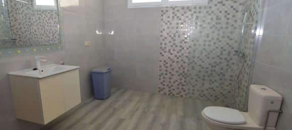 5 bedrooms Villa in Marbella, Spain No. 147045 21