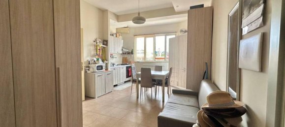 2 rooms Apartment in Pozzuoli, Italy No. 19339 15
