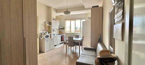 2 rooms Apartment in Pozzuoli, Italy No. 19339 11